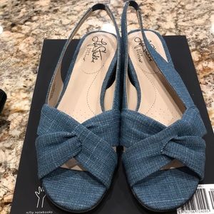 NWOT Lifestride Slingback Denim Shoes 6.5